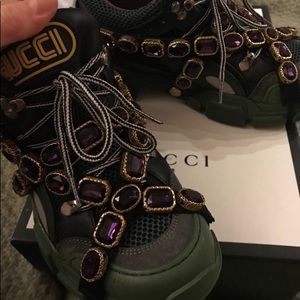 Gucci flashtrek sneakers